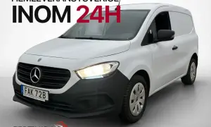 Vit Mercedes Citan, redo för leverans inom 24h i Sverige. Inga problem med denna transportbil!